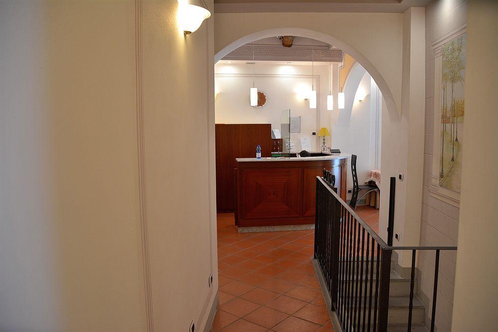 Dimora Dei Guelfi Luxury Rooms Lucca Exteriör bild