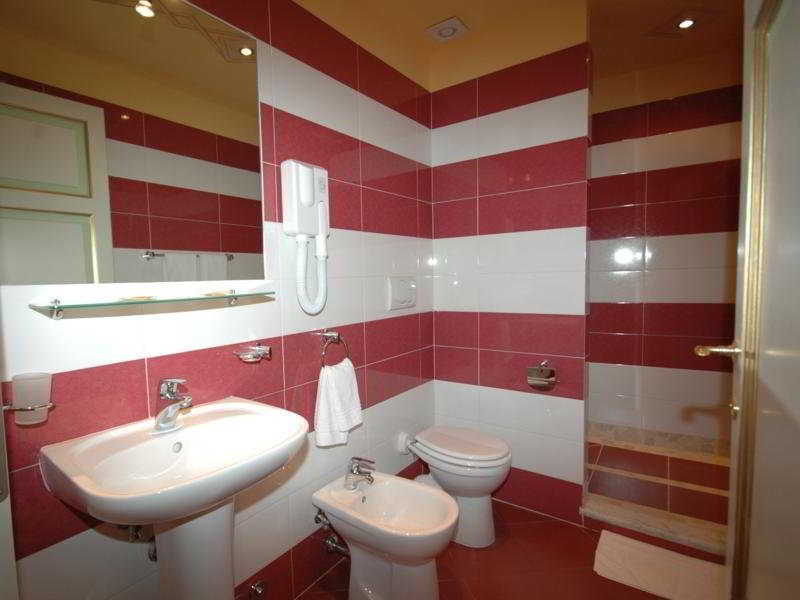 Dimora Dei Guelfi Luxury Rooms Lucca Exteriör bild