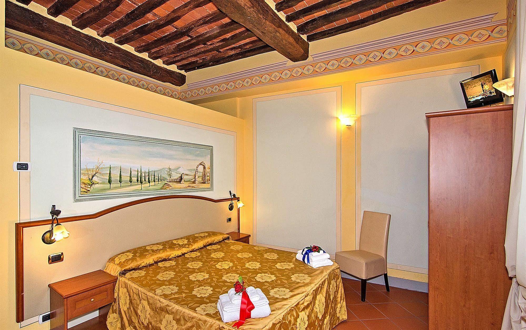 Dimora Dei Guelfi Luxury Rooms Lucca Exteriör bild