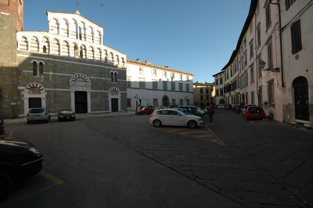 Dimora Dei Guelfi Luxury Rooms Lucca Exteriör bild