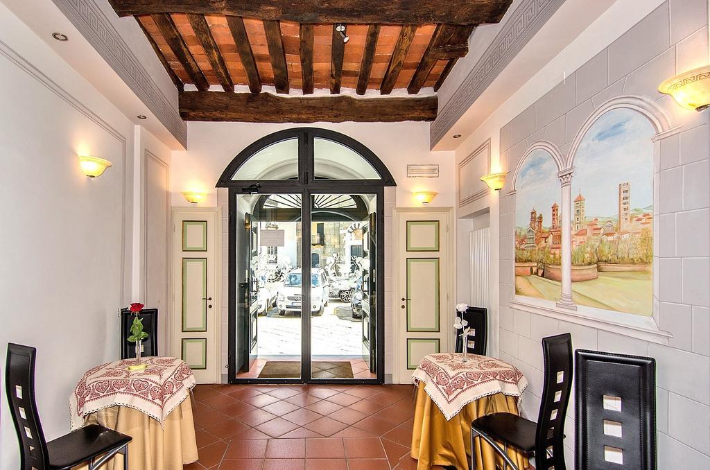Dimora Dei Guelfi Luxury Rooms Lucca Exteriör bild